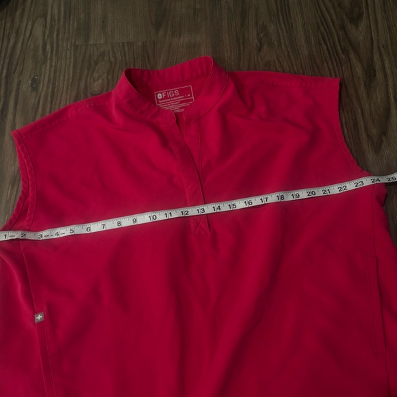 Figs Hot Pink Shirt - Picture 3 of 6